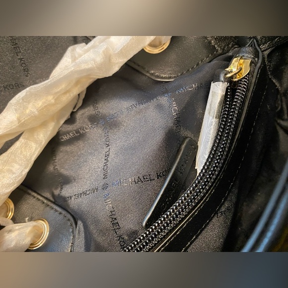 Michael Kors Peyton Black Quilted Chevron Shoulder Bag NWT - Picture 9 of 9